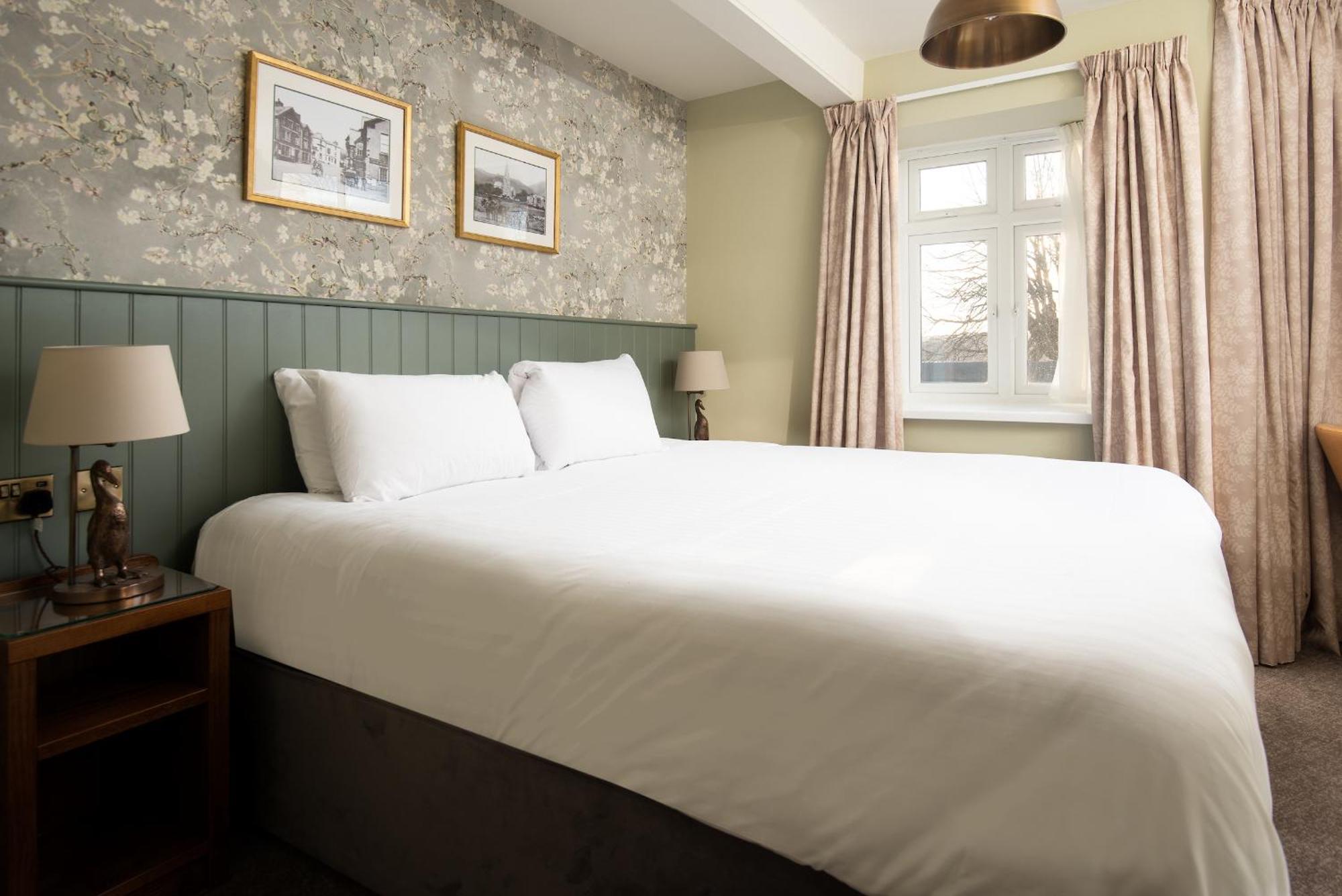 Wateredge Inn- The Inn Collection Group Ambleside Exteriör bild